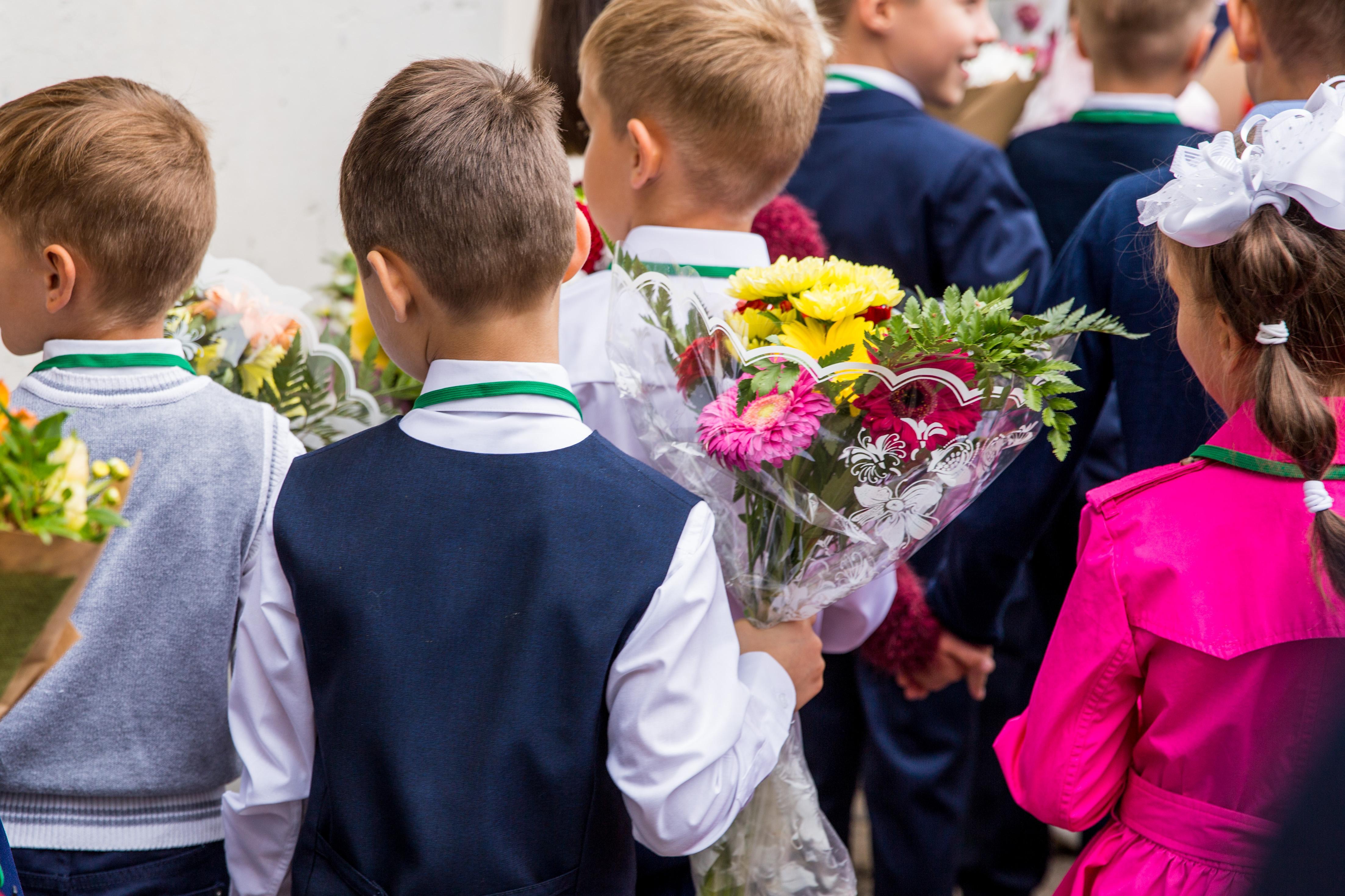 Как родителям попасть на линейку 1 сентября: все законные способы получить выходной