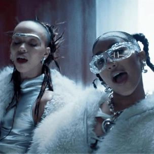 Дочь Канье Уэста и Ким Кардашьян снялась в клипе FKA Twigs и получила много хейта. Что не так?