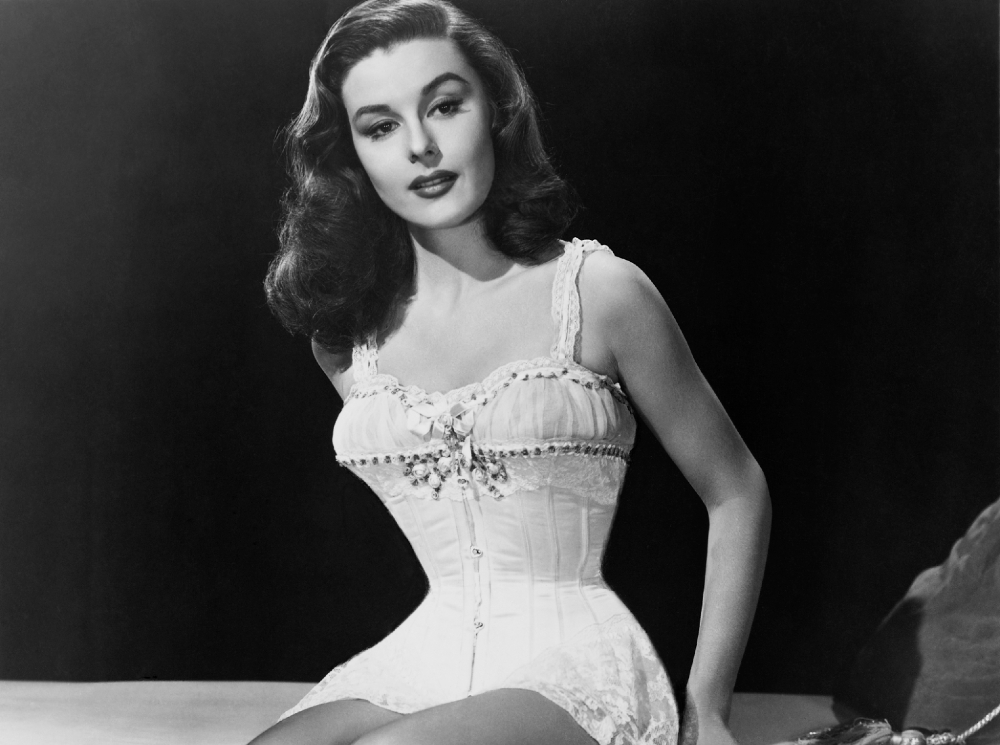 Осиная талия: 6 интересных фактов из истории корсетов | marieclaire.ru