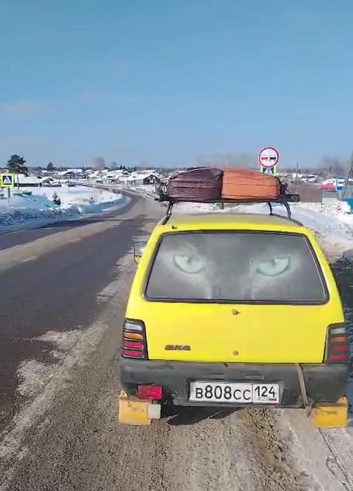 Один из немногочисленных поселков на Северо-Енисейской трассе | Источник: Наира Ахмедуллина