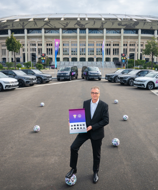 Volkswagen обновили парк автомобилей Российского футбольного союза