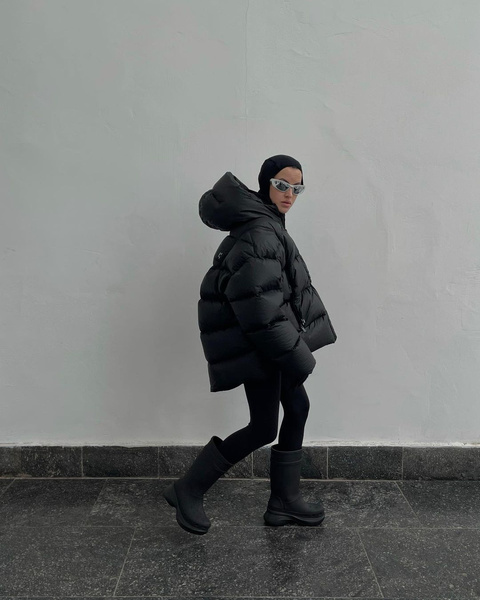Фото №5 - Как одеваться зимой стильно и тепло: самые модные образы от популярных фэшн-блогеров