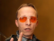 За что Иван Охлобыстин обматерил Павла Дурова?