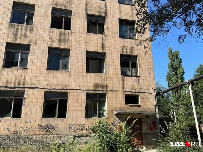 Бывший корпус медколледжа в поселке Артем | Источник: читатель 161.RU