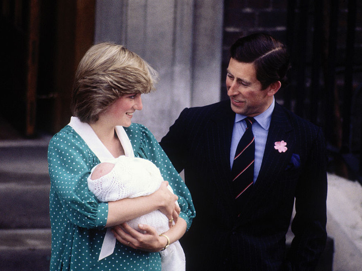Неожиданная реакция Королевы при виде новорожденного принца Уильяма