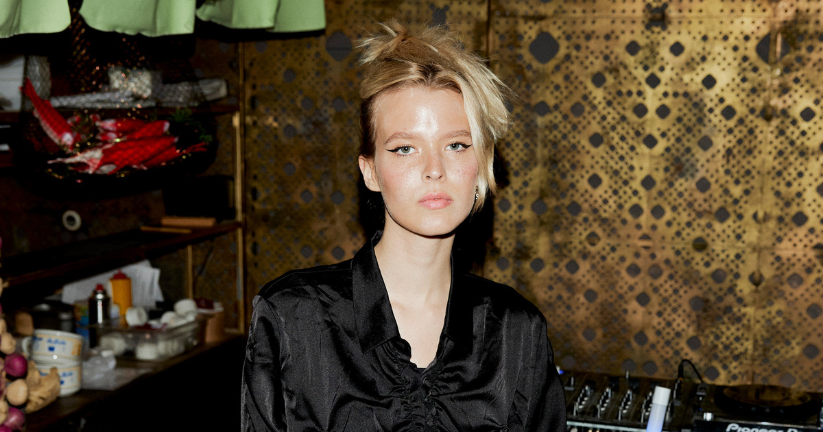 Бабушка в сингапур ресторан. Кофемания на лубянке. Atlas bar singapore. Сингапур вечеринки. Бабушка в сингапур ресторан.