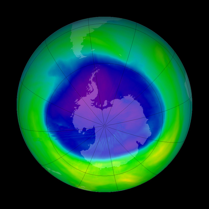 Исчезновение озонового слоя. Озоновая дыра в Антарктиде. Озоновая дыра 1985. Озоновая дыра над Антарктикой. Озоновая дыра в Антарктиде 1985.