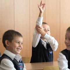 Психолог Зберовский: начало учебы в 8.00 поможет детям подготовиться ко взрослой жизни