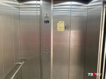 Лифт не совсем цел | Источник: Никита Кифорук / 72.RU