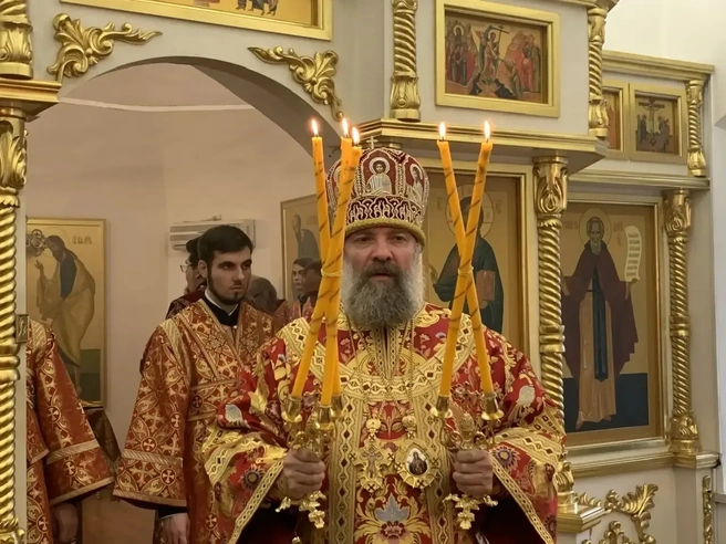 Особенно важно больше времени уделить первой исповеди. Хотя не всегда люди готовы сразу открыть душу | Источник: архив Епископа Питирима