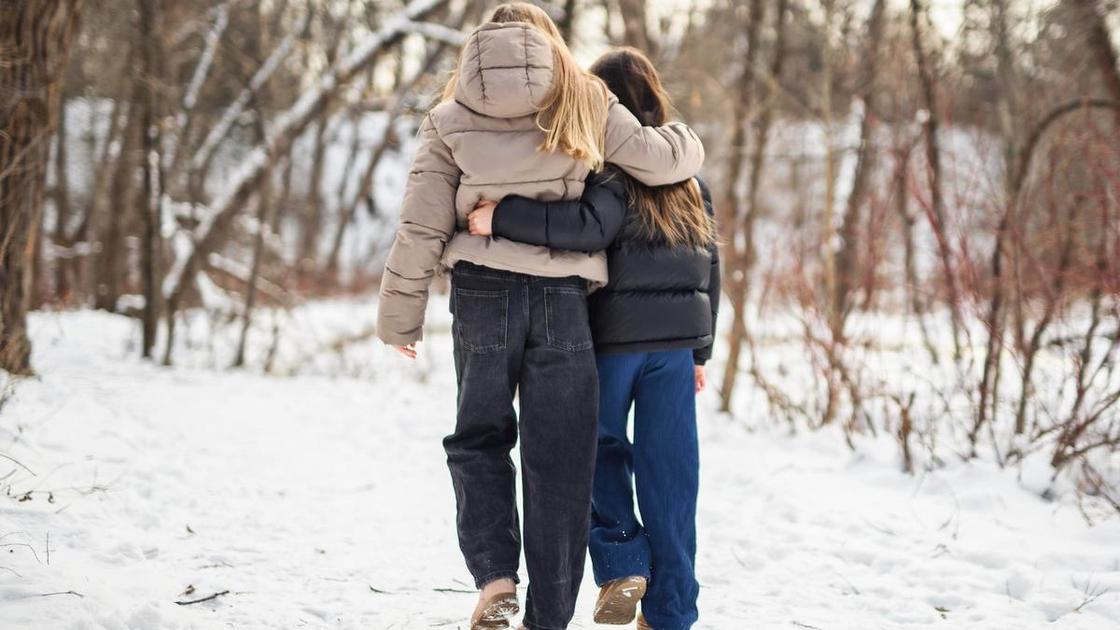 Две сестры пропали в Санкт-Петербурге&nbsp;&mdash; старшая должна была отвести младшую в школу