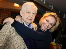 Марина Зудина оправдывается за развод Олега Табакова: «Он ушел, когда у его детей уже были свои семьи»