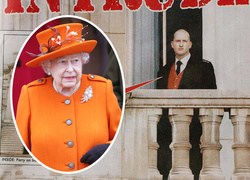 «Я мог убить Королеву»: как журналист тайно устроился на работу в Букингемский дворец и раскрыл все его темные секреты