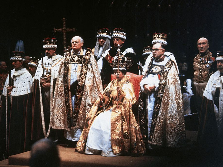 Угроза Короне: почему Чарльз может так и не стать королем (Уильям и Джордж — тоже)