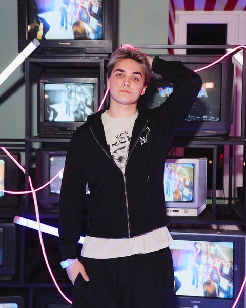 Девушки сходят по нему с ума: что известно о среднем сыне экс-худрука «Большого театра» Сергея Филина | Источник: соцсети