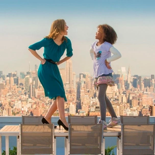 Квенжане Уоллис в музыкальной комедии «Энни»