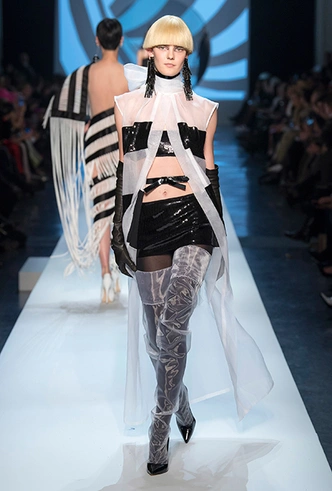 Обыкновенная фантастика: Jean Paul Gaultier Couture SS18