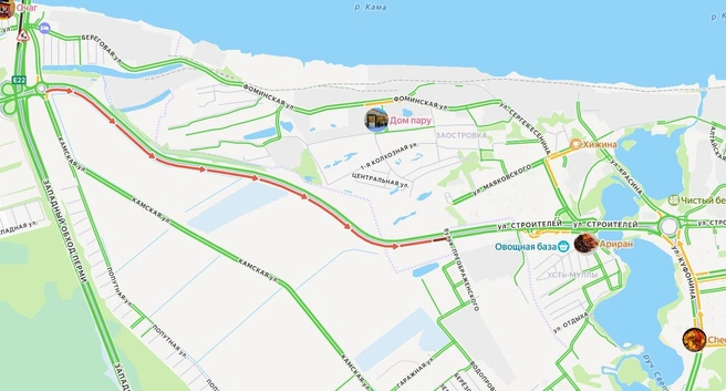 Перед новым светофором сразу же растянулась многокилометровая пробка | Источник: «Яндекс Карты»