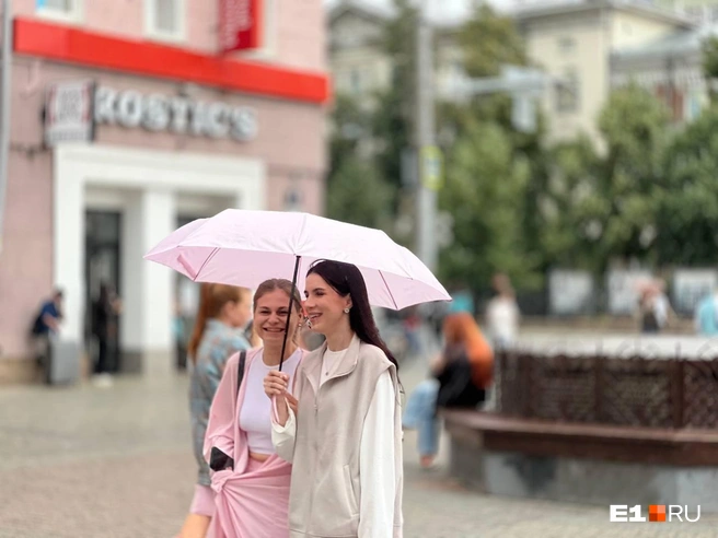 Сперва горожане радовались дождю | Источник: читатель E1.RU
