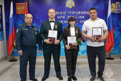 Ивановские медики получили медали за спасение на пожаре
