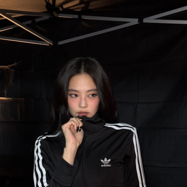 Источник: @jennierubyjane