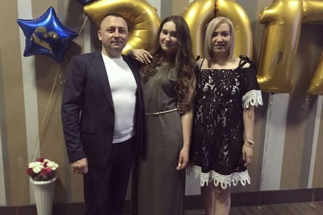 Выропаевы на выпускном старшей дочери | Источник: vrpvvva / Instagram.com (деятельность организации запрещена в РФ)