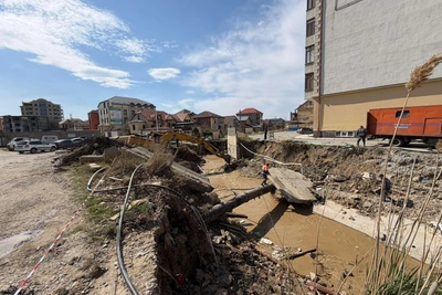 Специалисты Дагводсервиса очищают русло реки Черкес-Озень