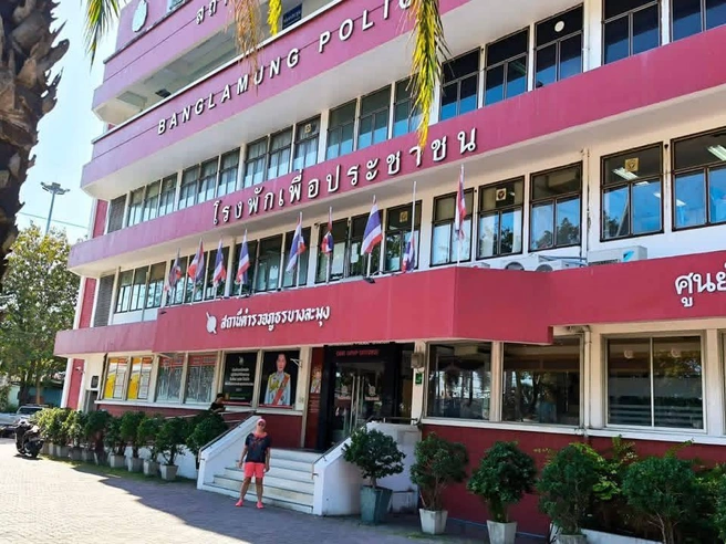 Мужчине требуется помощь с документами | Источник: Светлана Шерстобоева / Facebook*