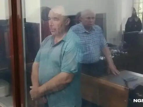 Подозреваемый не объяснил адвокату, зачем находился на кладбище 25 июня, когда пропала девочка | Источник: Александр Левчук / NGS42.RU