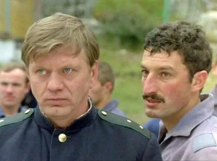 Художник засветился в эпизоде фильма «Люди в океане»