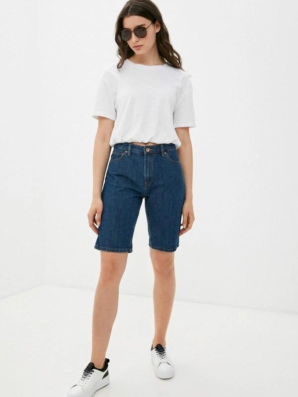 Где искать модные джинсовые шорты, как у Эльзы Хоск? Вот 7 классных вариантов