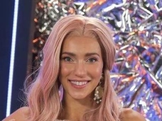 «Разве это не обесценивает девушку как личность?»: Регина Тодоренко возмущена шоу «Холостяк»