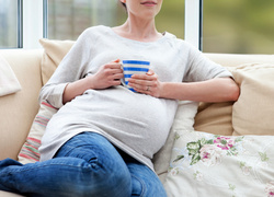 Беременность не повод отказываться от кофе и алкоголя