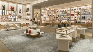 Новый бутик Dior на Елисейских полях