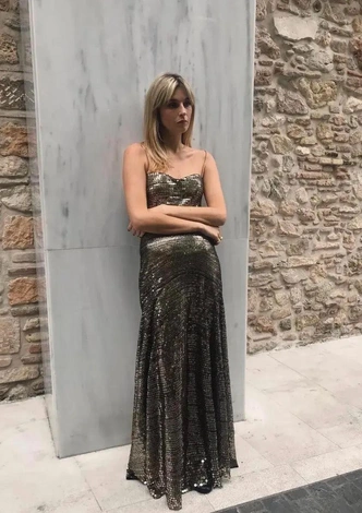 В чем встречать Новый год 2026 Красной Огненной Лошади: рекомендации по знакам Зодиака