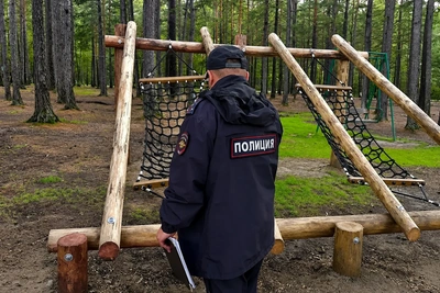 Вандалы испортили отдых на Арее