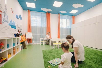 Тюменцы спорят о работе детсадов допоздна