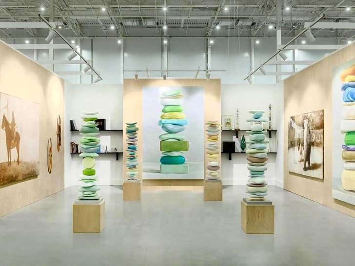 Marina Gisich Gallery