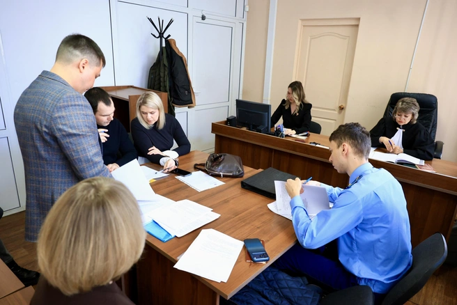 Дело рассмотрят в отсутствие Андрея Меньшенина, он находится в зоне СВО  | Источник: Михаил Шилкин