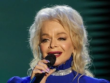 В Госдуме отреагировали на скандал с квартирой Ларисы Долиной: «Средства должны быть возвращены Полине Лурье»