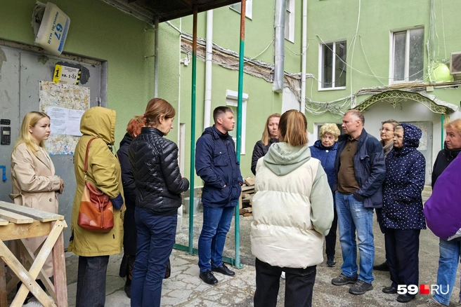 Собрание прошло у первого подъезда дома | Источник: Мария Квашнина