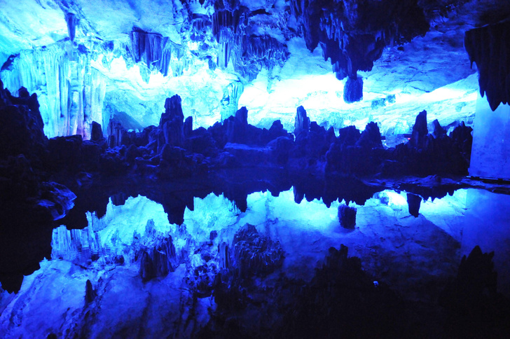 Подземные дворцы для пролетариата: 10 самых впечатляющих пещер мира, которые открыты для туристов
