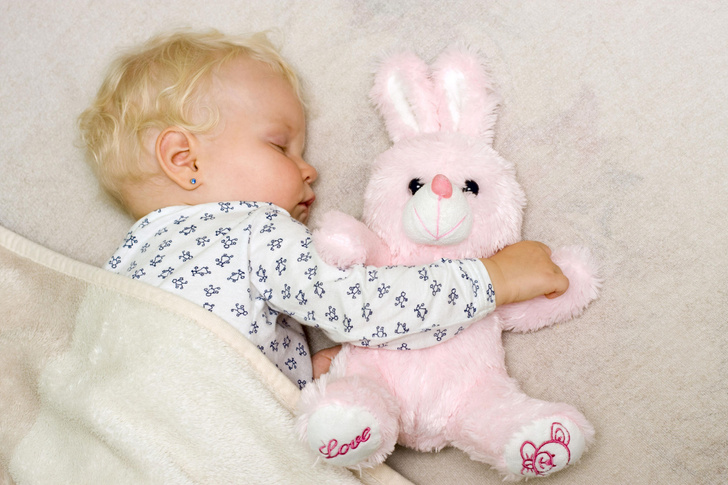 7 лайфхаков, как быстро и легко уложить ребенка спать