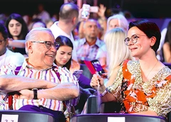 У Евгения Петросяна и Татьяны Брухуновой родился ребенок