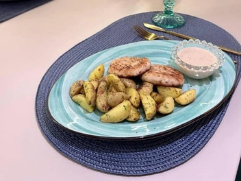 Которое дополняет золотистая и хрустящая картошка | Источник: «Барыня»