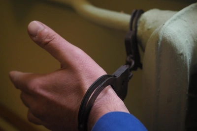 Самарец пытался заставить друга подписать контракт с Минобороны