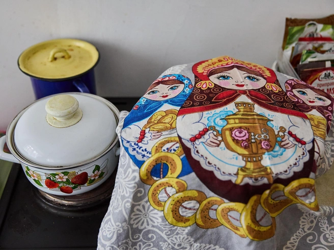 Алла Орлова уже начала обустраивать новое пространство | Источник: Александр Ощепков / NGS.RU
