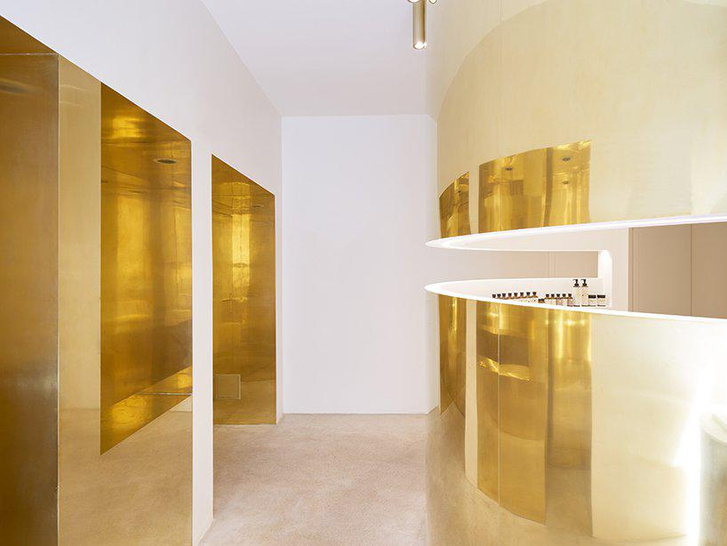 Сияние золота: салон красоты и бутик в Париже (фото 2)