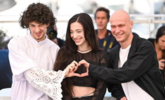 Зрители на Каннском фестивале встретили российских актеров 7,5-минутной овацией
