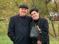 Голунова отмечает день рождения мужа, урезавший алименты Мамаев продолжает одаривать жену. Соцсети звезд